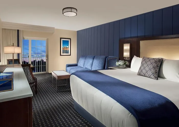 Hyannis Harbor Hotel (Adults Only)